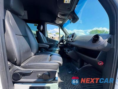 Piąte zdjęcie samochodu w środku: 2024 MERCEDES-BENZ SPRINTER 2500 VIN:W1Z4NGHY0RT164471 - miniatura