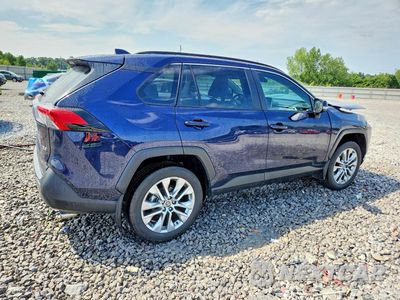 Trzecie zdjęcie samochodu z tyłu: 2025 TOYOTA RAV4 XLE PREMIUM VIN:2T3C1RFV1SW374536 - miniatura