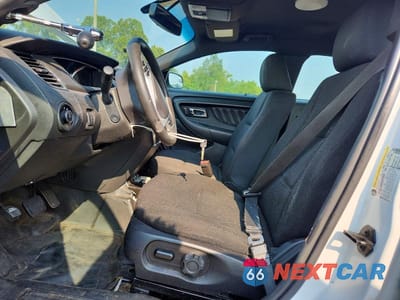 Zdjęcie 7 z 12 samochodu: 2018 FORD TAURUS POLICE INTERCEPTOR VIN:1FAHP2MK0JG128131 - miniatura