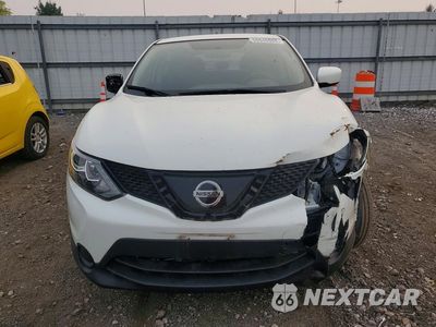 Piąte zdjęcie samochodu w środku: 2019 NISSAN ROGUE SPORT S VIN:JN1BJ1CR5KW353164 - miniatura