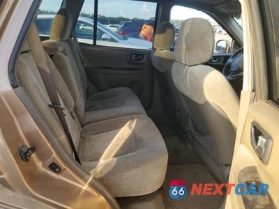 Zdjęcie 10 z 12 samochodu: 2004 HYUNDAI SANTA FE GLS VIN:KM8SC13D44U842807 - miniatura