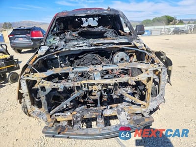 Piąte zdjęcie samochodu w środku: 2016 CADILLAC ESCALADE PREMIUM VIN:1GYS4CKJ2GR188332 - miniatura