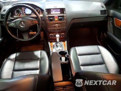 Zdjęcie 8 z 12 samochodu: 2011 MERCEDES-BENZ C 300 4MATIC VIN:WDDGF8BB6BR185962 - miniatura