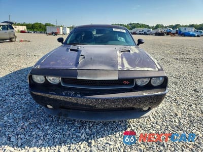 Piąte zdjęcie samochodu w środku: 2011 DODGE CHALLENGER R/T VIN:2B3CJ5DT7BH552946 - miniatura