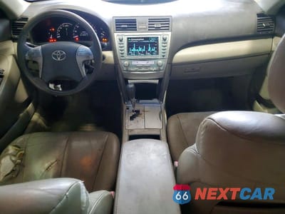 Zdjęcie 8 z 12 samochodu: 2007 TOYOTA CAMRY HYBRID VIN:JTNBB46K573029503 - miniatura