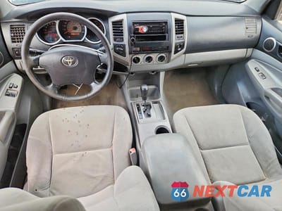 Zdjęcie 8 z 12 samochodu: 2005 TOYOTA TACOMA ACCESS CAB VIN:5TEUU42N75Z074190 - miniatura