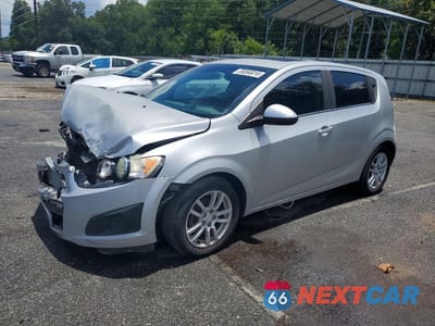 2015 CHEVROLET SONIC LT 1G1JC6SB9F4151443 - główne zdjęcie licytacji z USA - miniatura