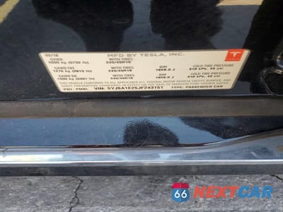 Zdjęcie 12 z 12 samochodu: 2018 TESLA MODEL S VIN:5YJSA1E25JF243151 - miniatura