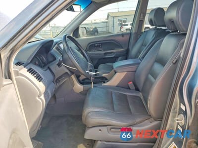 Zdjęcie 7 z 13 samochodu: 2006 HONDA PILOT EX VIN:2HKYF18536H547640 - miniatura