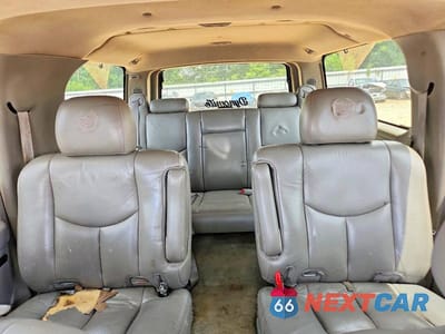 Zdjęcie 10 z 13 samochodu: 2004 CADILLAC ESCALADE ESV VIN:3GYFK66N14G213240 - miniatura