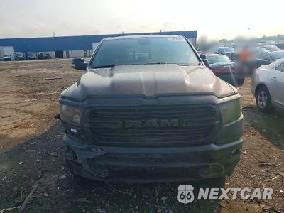 Piąte zdjęcie samochodu w środku: 2020 RAM 1500 BIG HORN/LONE STAR VIN:1C6SRFFT6LN163284 - miniatura