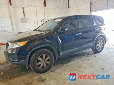 2011 KIA SORENTO LX 5XYKT3A13BG083686 - główne zdjęcie licytacji z USA - miniatura