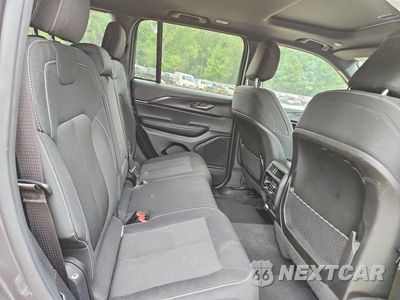 Zdjęcie 11 z 13 samochodu: 2025 JEEP GRAND CHEROKEE LAREDO VIN:1C4RJHAG4SC268808 - miniatura