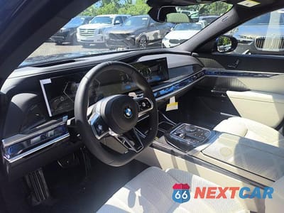 Zdjęcie 7 z 14 samochodu: 2026 BMW 740 XI VIN:WBA33EH02TCW78982 - miniatura