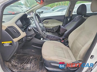 Zdjęcie 7 z 12 samochodu: 2014 KIA RIO LX VIN:KNADM4A32E6361950 - miniatura
