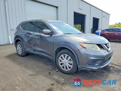 Czwarte zdjęcie samochodu z boku: 2015 NISSAN ROGUE S VIN:KNMAT2MT7FP501852 - miniatura