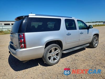 Trzecie zdjęcie samochodu z tyłu: 2014 GMC YUKON XL DENALI VIN:1GKS2MEF5ER134324 - miniatura