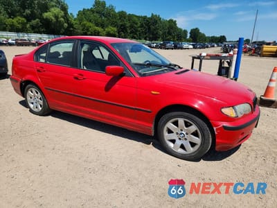 Czwarte zdjęcie samochodu z boku: 2004 BMW 325 XI VIN:WBAEU33464PR11776 - miniatura