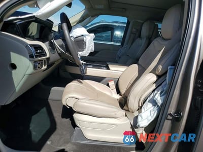 Zdjęcie 7 z 13 samochodu: 2019 LINCOLN NAVIGATOR RESERVE VIN:5LMJJ2LT3KEL10239 - miniatura