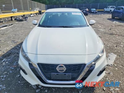 Piąte zdjęcie samochodu w środku: 2019 NISSAN ALTIMA S VIN:1N4BL4BW3KC217848 - miniatura