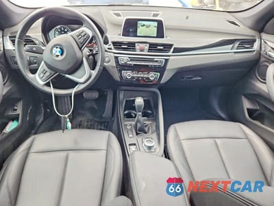 Zdjęcie 8 z 12 samochodu: 2018 BMW X1 XDRIVE28I VIN:WBXHT3C30J3H31809 - miniatura