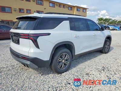 Trzecie zdjęcie samochodu z tyłu: 2025 CHEVROLET TRAVERSE LT VIN:1GNERGRS0SJ241148 - miniatura