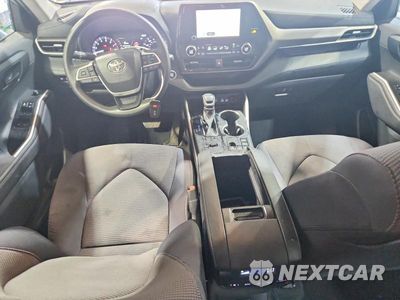 Zdjęcie 8 z 14 samochodu: 2023 TOYOTA HIGHLANDER L VIN:5TDKDRAH3PS501171 - miniatura