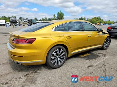 Trzecie zdjęcie samochodu z tyłu: 2019 VOLKSWAGEN ARTEON SE VIN:WVWBR7AN7KE000665 - miniatura
