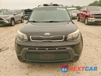 Piąte zdjęcie samochodu w środku: 2016 KIA SOUL BASE VIN:KNDJN2A23G7377330 - miniatura