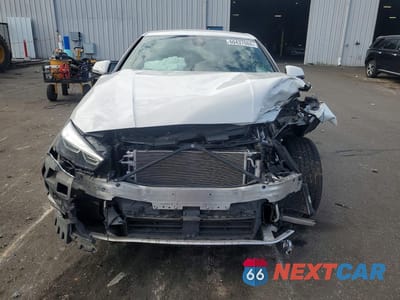 Piąte zdjęcie samochodu w środku: 2021 BMW 228I VIN:WBA53AK07M7J17424 - miniatura