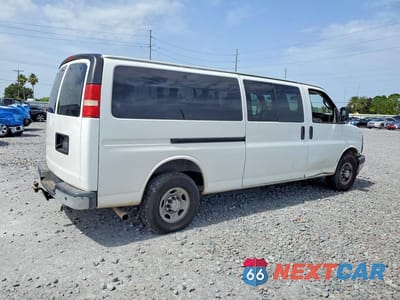 Trzecie zdjęcie samochodu z tyłu: 2017 CHEVROLET EXPRESS G3500 LT VIN:1GAZGPFF4H1132961 - miniatura