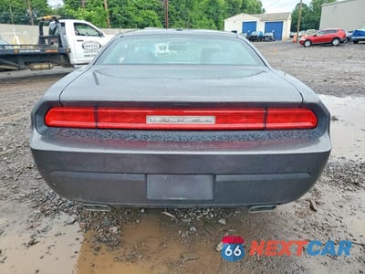 Zdjęcie 6 z 12 samochodu: 2013 DODGE CHALLENGER SXT VIN:2C3CDYAG7DH566478 - miniatura