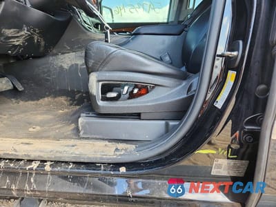 Zdjęcie 13 z 14 samochodu: 2019 CADILLAC ESCALADE PREMIUM LUXURY VIN:1GYS4CKJ0KR144886 - miniatura