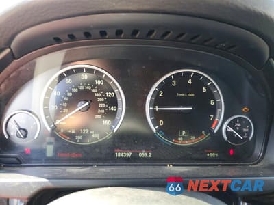 Zdjęcie 9 z 13 samochodu: 2015 BMW X5 XDRIVE35I VIN:5UXKR0C54F0P16378 - miniatura
