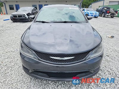 Piąte zdjęcie samochodu w środku: 2015 CHRYSLER 200 S VIN:1C3CCCDG2FN665124 - miniatura