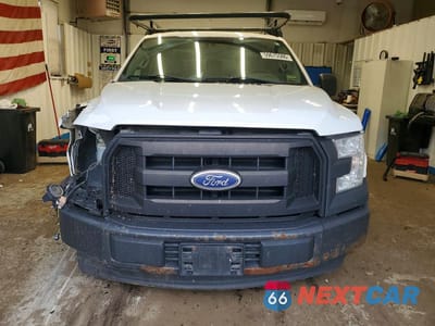 Piąte zdjęcie samochodu w środku: 2017 FORD F150 VIN:1FTMF1CF2HKD78889 - miniatura