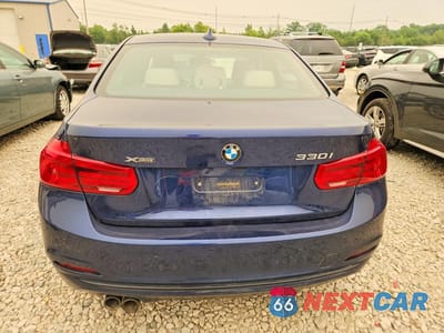 Zdjęcie 6 z 12 samochodu: 2017 BMW 330 XI VIN:WBA8D9G33HNU66464 - miniatura