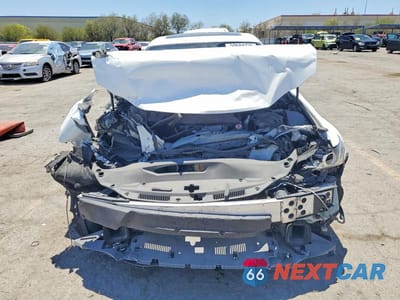 Piąte zdjęcie samochodu w środku: 2017 LEXUS IS 200T VIN:JTHBA1D23H5055319 - miniatura