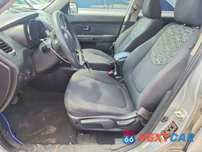 Zdjęcie 7 z 13 samochodu: 2011 KIA SOUL + VIN:KNDJT2A26B7321591 - miniatura