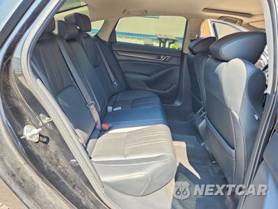 Zdjęcie 10 z 12 samochodu: 2018 HONDA ACCORD TOURING VIN:1HGCV1F90JA043647 - miniatura