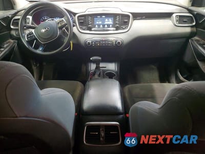 Zdjęcie 8 z 13 samochodu: 2019 KIA SORENTO LX VIN:5XYPGDA34KG564211 - miniatura