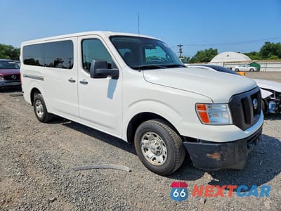 Czwarte zdjęcie samochodu z boku: 2012 NISSAN NV 3500 HD S VIN:5BZAF0AA2CN200699 - miniatura