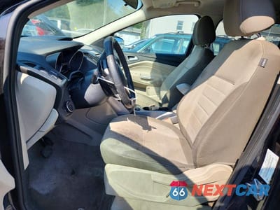 Zdjęcie 7 z 13 samochodu: 2013 FORD ESCAPE SE VIN:1FMCU9GX0DUB76212 - miniatura
