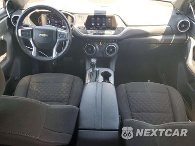 Zdjęcie 8 z 13 samochodu: 2020 CHEVROLET BLAZER 1LT VIN:3GNKBBRA7LS555462 - miniatura