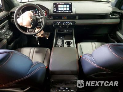 Zdjęcie 8 z 13 samochodu: 2025 HONDA PILOT TRAILSPORT VIN:5FNYG1H61SB084671 - miniatura