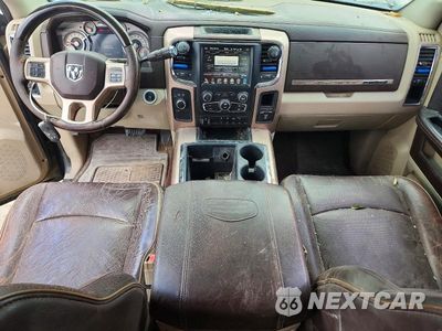 Zdjęcie 8 z 12 samochodu: 2014 RAM 3500 LONGHORN VIN:3C63RRKLXEG178944 - miniatura