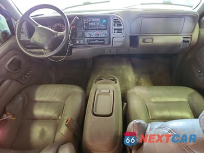 Zdjęcie 8 z 13 samochodu: 1999 CHEVROLET SUBURBAN K1500 VIN:1GNFK16R4XJ443652 - miniatura