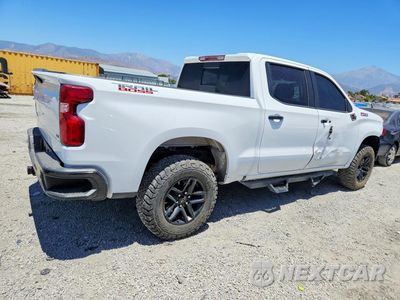 Trzecie zdjęcie samochodu z tyłu: 2021 CHEVROLET SILVERADO K1500 LT TRAIL BOSS VIN:3GCPYFED2MG319360 - miniatura