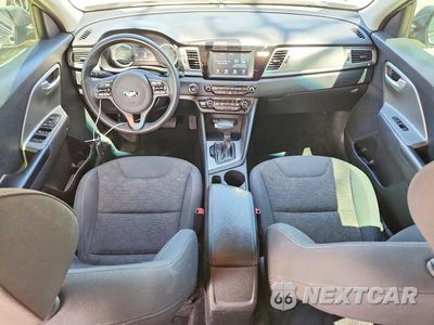 Zdjęcie 8 z 12 samochodu: 2018 KIA NIRO LX VIN:KNDCB3LC4J5161938 - miniatura