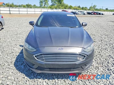 Piąte zdjęcie samochodu w środku: 2018 FORD FUSION SE VIN:3FA6P0HD9JR202663 - miniatura